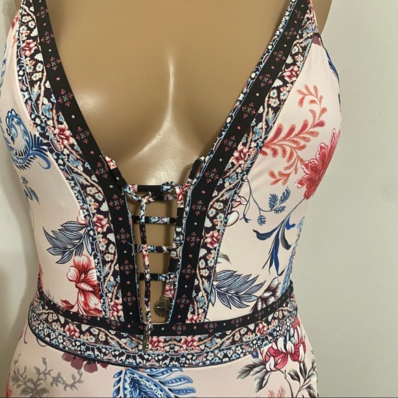 Seafolly NWOT Deep V Plunge One Piece Swimsuit US 6 (Aus 10) Hygienic Liner - Picture 4 of 9